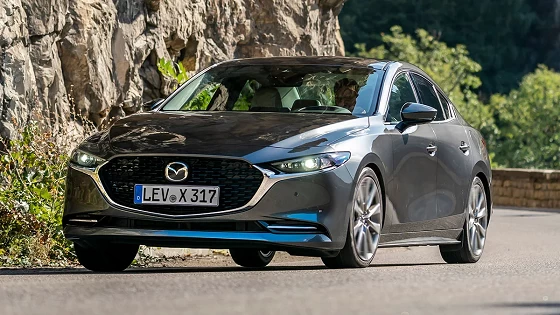 מאזדה 3 סדאן