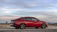 2021-Hyundai-Elantra-3-1