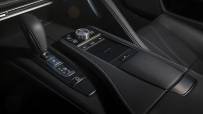 2021-Lexus-LC-035
