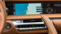 2021-Lexus-LC-036