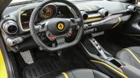Ferrari-812_Superfast-2018-1600-2d