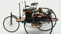 Evolution-of-Mercedes-Steering-Wheel-13