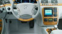Evolution-of-Mercedes-Steering-Wheel-17