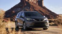 2021-Toyota-Sienna-13