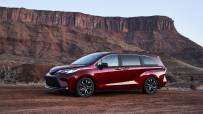 2021-Toyota-Sienna-21