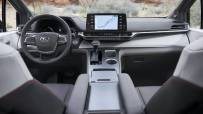 2021-Toyota-Sienna-27