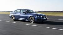 2021-BMW-5-Series-Sedan-Touring-23
