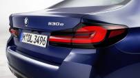 2021-BMW-5-Series-Sedan-Touring-39