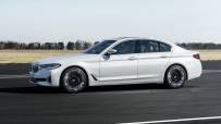 2021-BMW-5-Series-Sedan-Touring-58