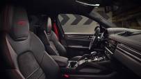 2021-Porsche-Cayenne-GTS-10