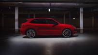 2021-Porsche-Cayenne-GTS-13