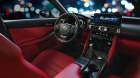 2021-Lexus-IS-12-1