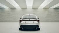 2021-Lexus-IS-2-1