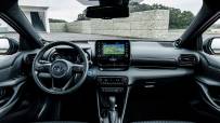 toyota_yaris_hybrid_956