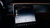 2021-Mercedes-Benz-S-Class-MBUX-infotainment-system-4