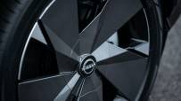 New-Nissan-logo-debuts-on-Ariya-electric-crossover-3