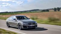 P90395463_highRes_the-new-bmw-545e-xdr