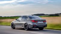 P90395481_highRes_the-new-bmw-545e-xdr
