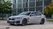 P90395491_highRes_the-new-bmw-545e-xdr