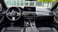 P90395499_highRes_the-new-bmw-545e-xdr