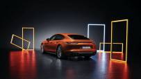 2021-Porsche-Panamera-18