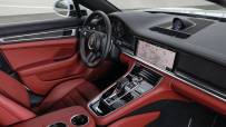 2021-Porsche-Panamera-27