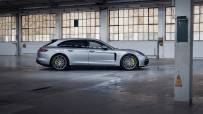 2021-Porsche-Panamera-4