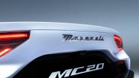 2021-Maserati-MC20-32