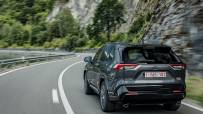 rav4phevdpl2020-dynamic-005