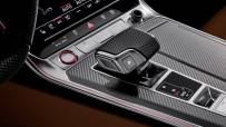 92c01b62-2020-audi-rs-6-avant-10