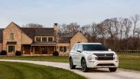 2022-Mitsubishi-Outlander-2-SUV-CarScoops