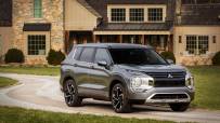 2022-Mitsubishi-Outlander-4-SUV-CarScoops