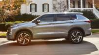 2022-Mitsubishi-Outlander-75-SUV-CarScoops