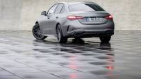 2022-Mercedes-Benz-C-Class-38-1