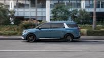 2022-Kia-Carnival-Minivan-13