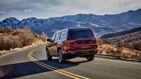 2022-Jeep-Wagoneer-14