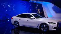 2022-BMW-i4-EV-1