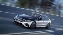 2022-Mercedes-Benz-EQS-10