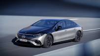 2022-Mercedes-Benz-EQS-13