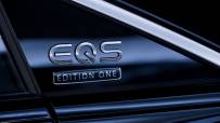 2022-Mercedes-Benz-EQS-15