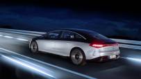 2022-Mercedes-Benz-EQS-24