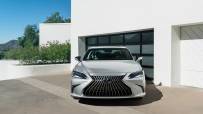 2022-Lexus-ES-46