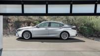 2022-Lexus-ES-52
