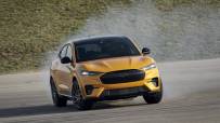 2021-Mustang-Mach-E-GT-04