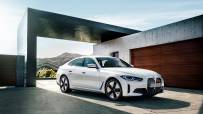 P90423600_highRes_the-bmw-i4-edrive40-