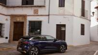 All-New-Renault-MEGANE-E-TECH-Electric---Iconic-Version---Midnight-Blue---Drive-tests-(1)