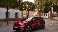 Nouvelle-Renault-MEGANE-E-TECH-Electric---Version-Techno---Rouge-Flamme---Essais-presse-(6)