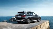 P90424718_highRes_the-new-bmw-x3-xdriv