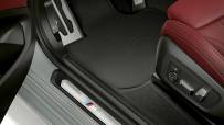 P90424752_highRes_the-new-bmw-x4-m40i-