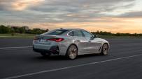 P90424609_highRes_the-all-new-bmw-430i